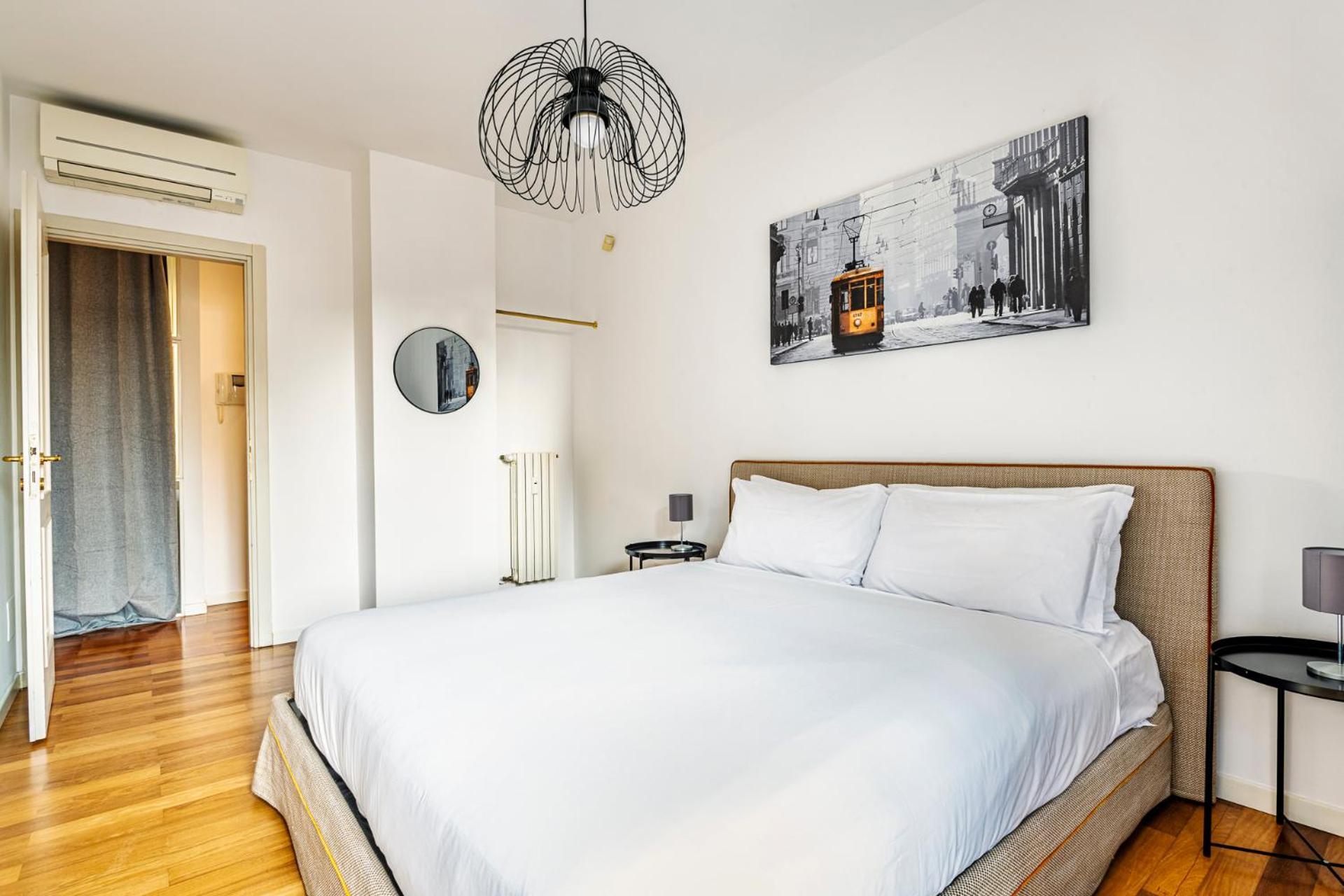 Elegant 2 Bedrooms Apartments Near Duomo Milan Exterior photo